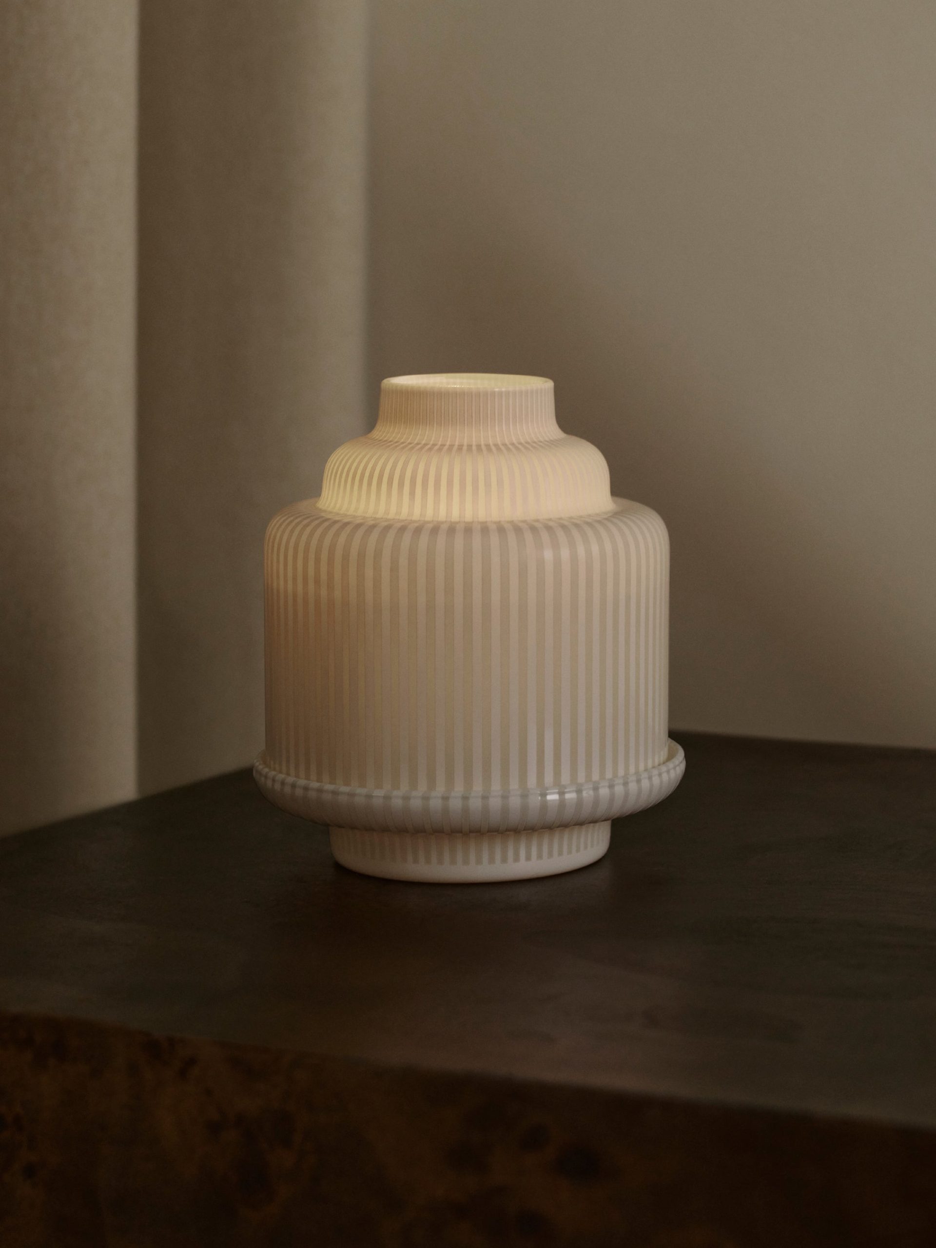 White Pyramid candle holder - For classic candles - Image 4